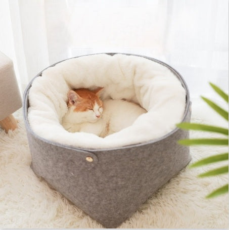 Pet bed for dogs and cats by Big Paw