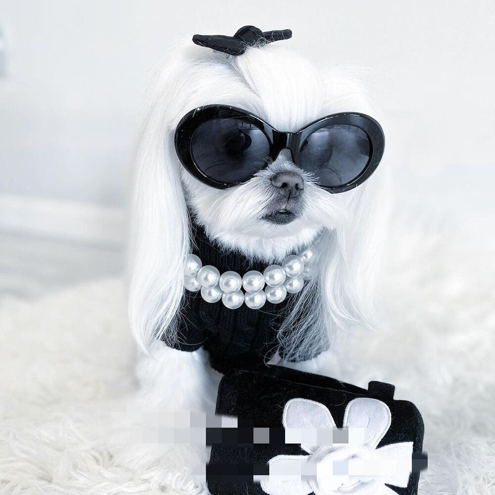 Dogs and cats pearl necklace by Big Paw