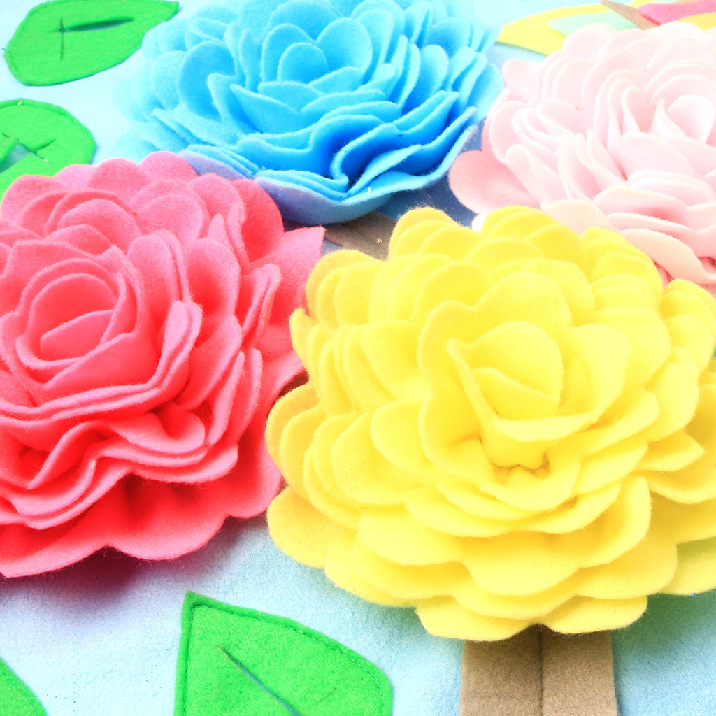 Flower snuffle mat for interactive pet sniffing