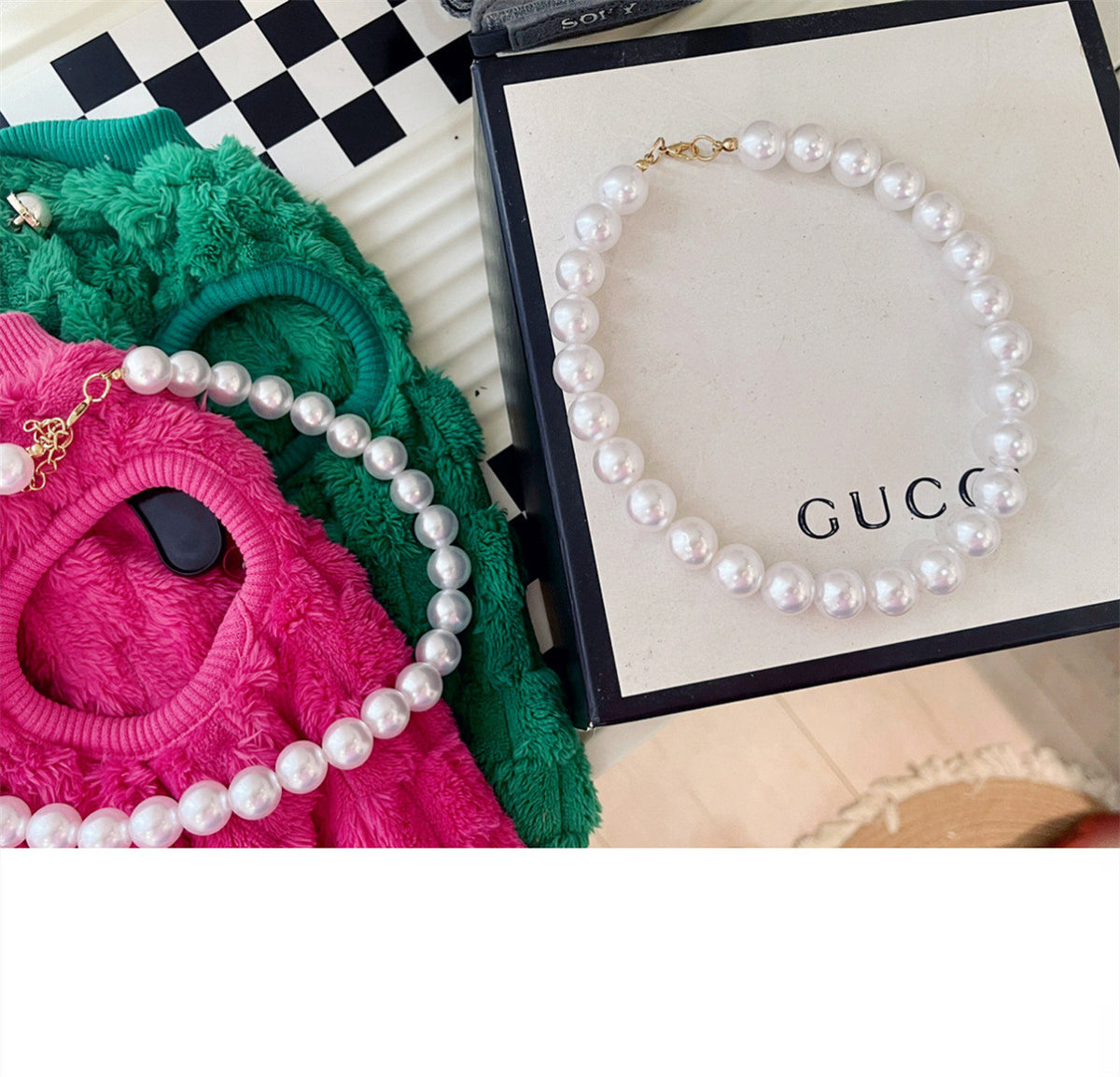 Dogs and cats pearl necklace by Big Paw